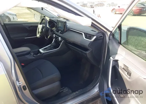 2020 Toyota Rav4 Le z USA, uszkodzony, nr VIN 2T3F1RFV0LC108554